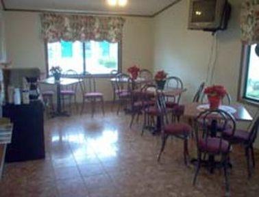 Xenia Country Inn Restaurant photo